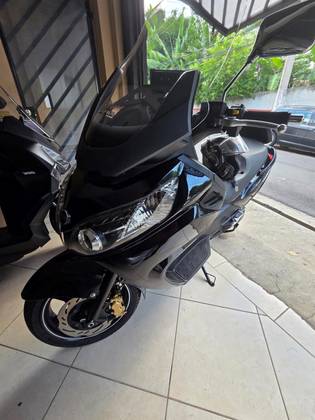 DAFRA MAXSYM 400i 